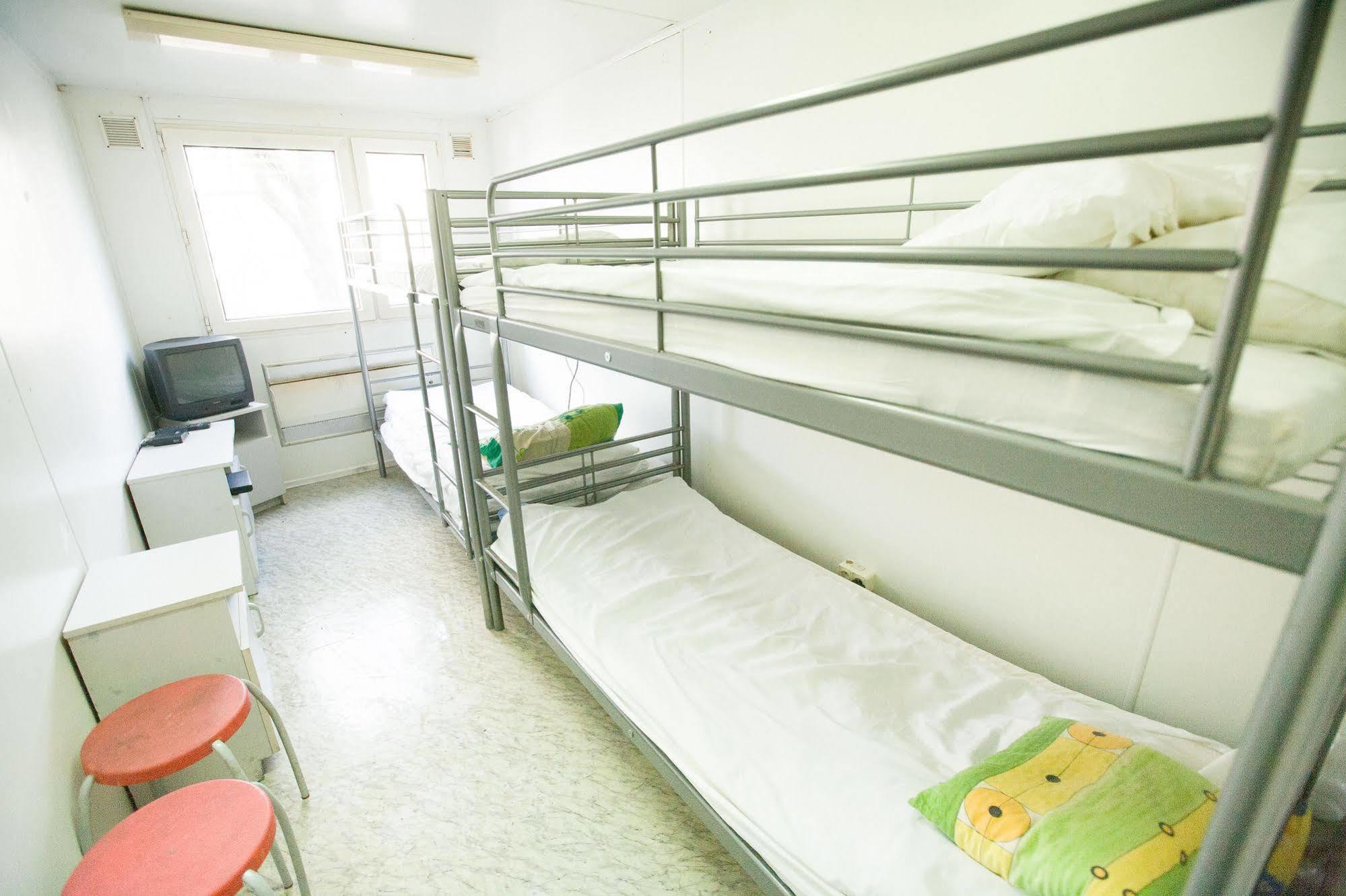 Hostel Metro Warsaw Luaran gambar